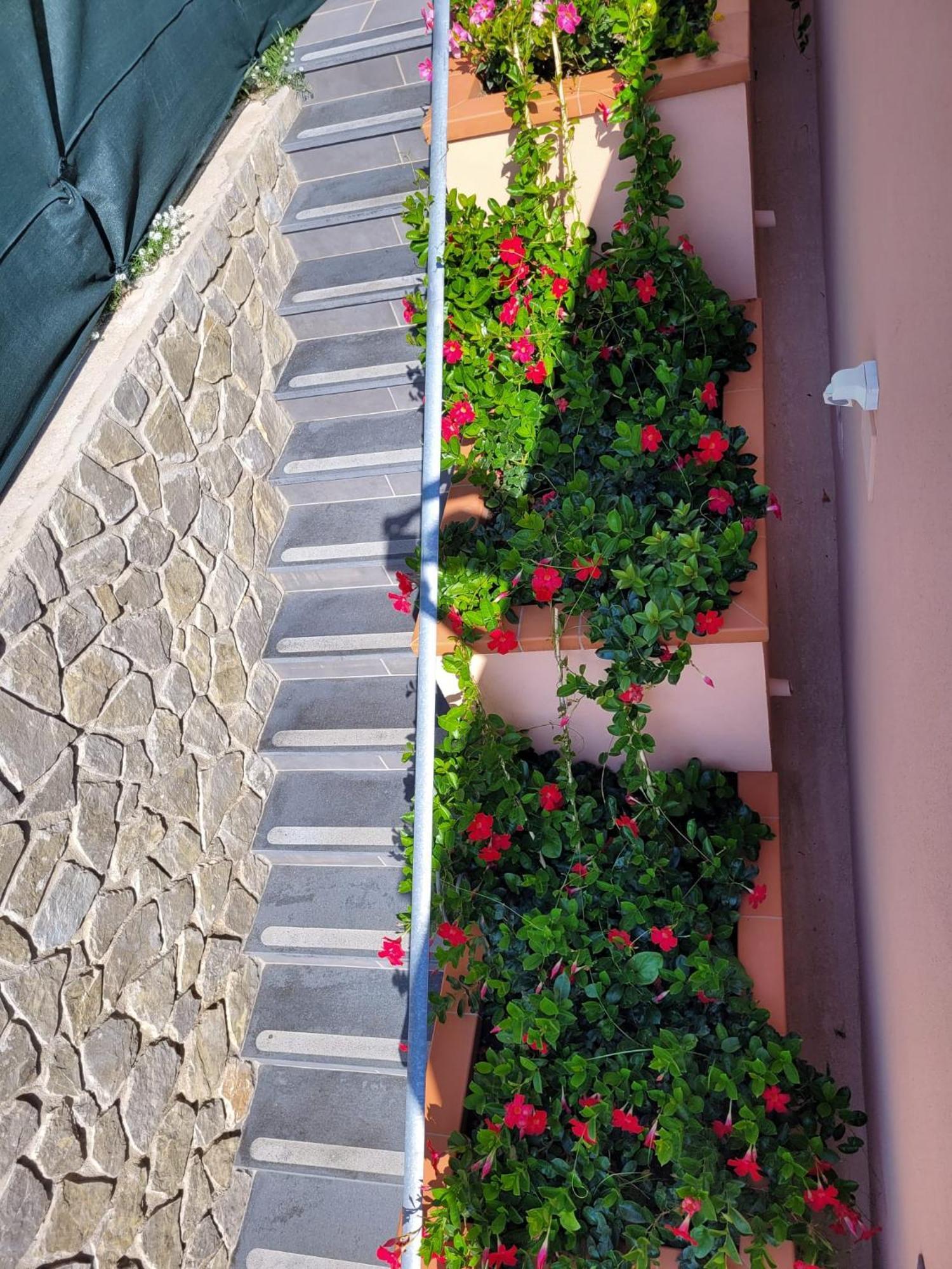 Holiday Luigi E Rachele Ravello Exterior photo